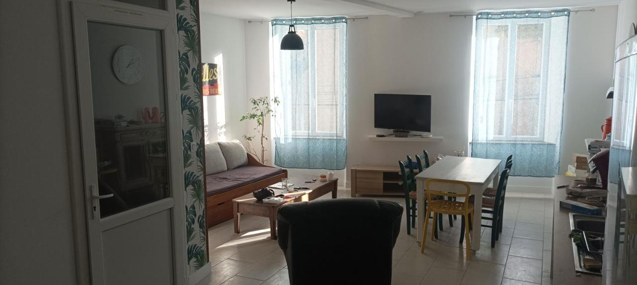 Grand T3 Calme Et Lumineux 4-6 Personnes Villa Moux Luaran gambar