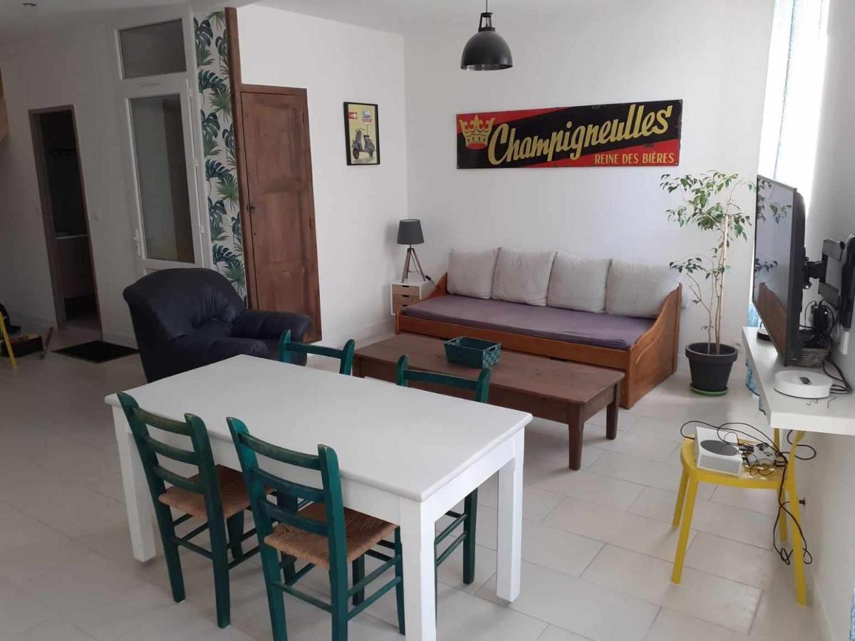 Grand T3 Calme Et Lumineux 4-6 Personnes Villa Moux Luaran gambar